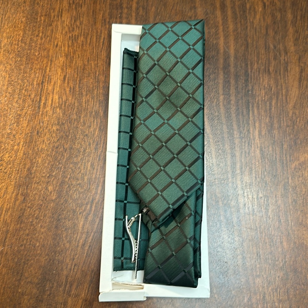 mens tie pocket square tie bar combo